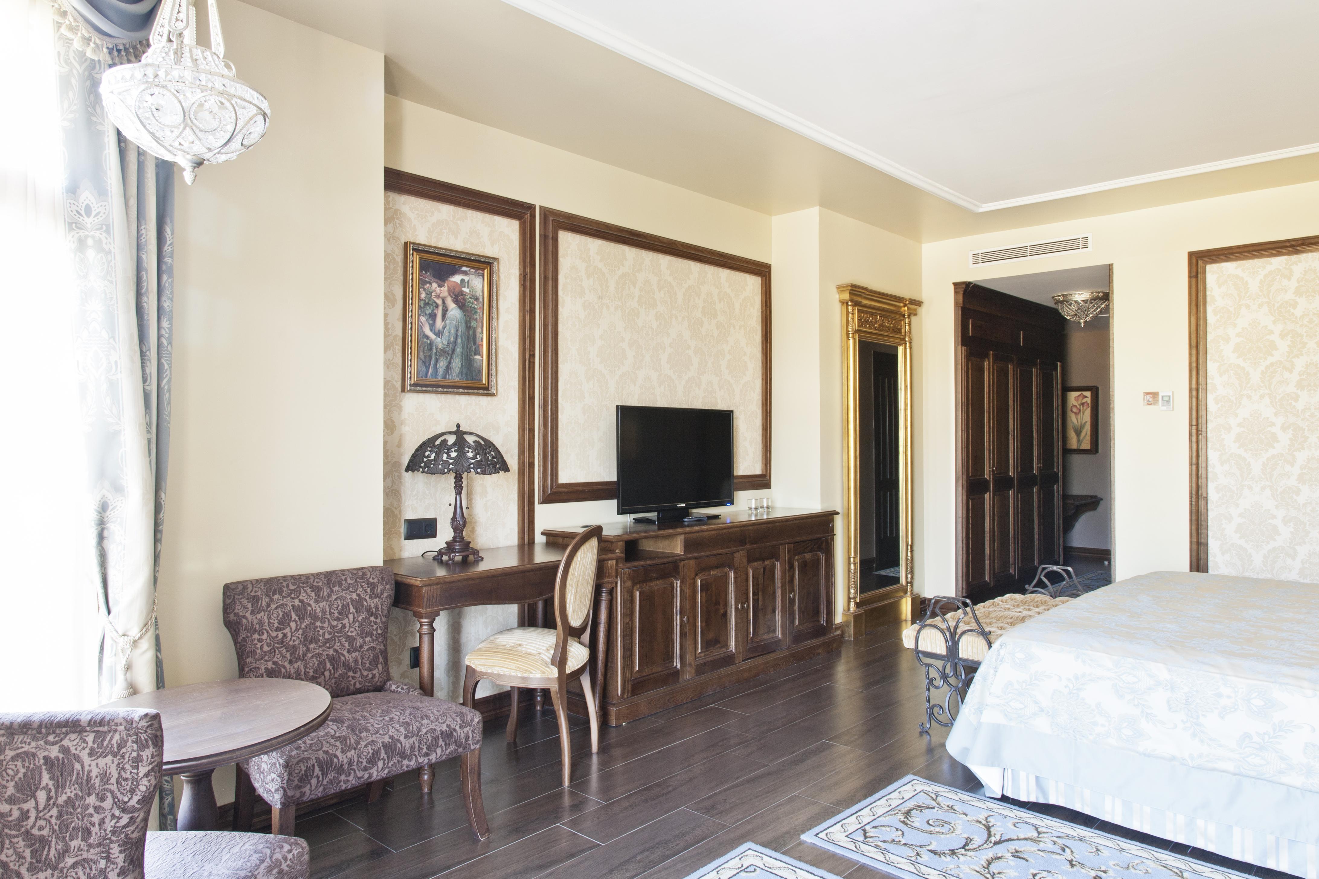 Portaventura Hotel Lucy'S Mansion - Includes Unlimited Access & Express Wristband To Portaventura Park & Ferrari Land 萨洛 外观 照片
