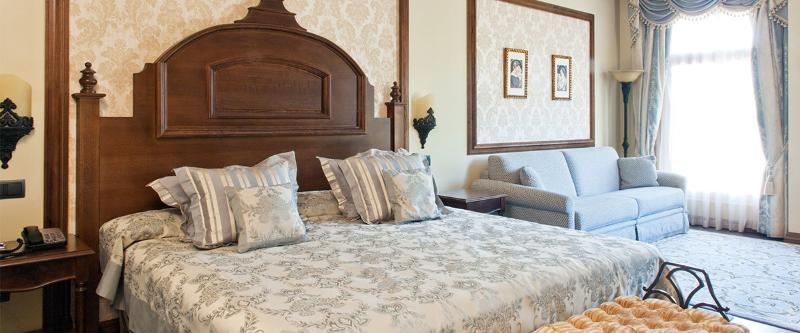 Portaventura Hotel Lucy'S Mansion - Includes Unlimited Access & Express Wristband To Portaventura Park & Ferrari Land 萨洛 外观 照片